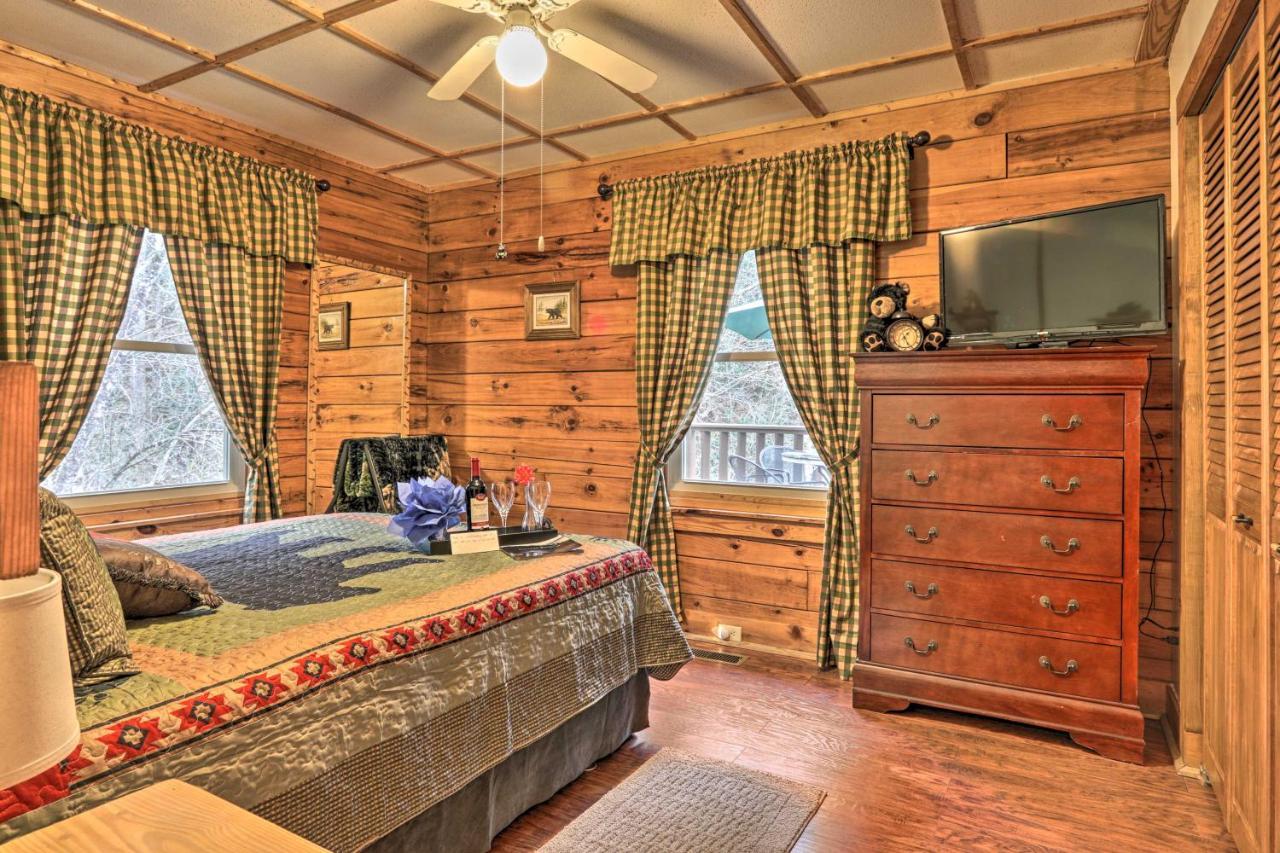 Smoky Mountain Cozy Cove Cabin Deck And Fire Pit! 코스비 외부 사진