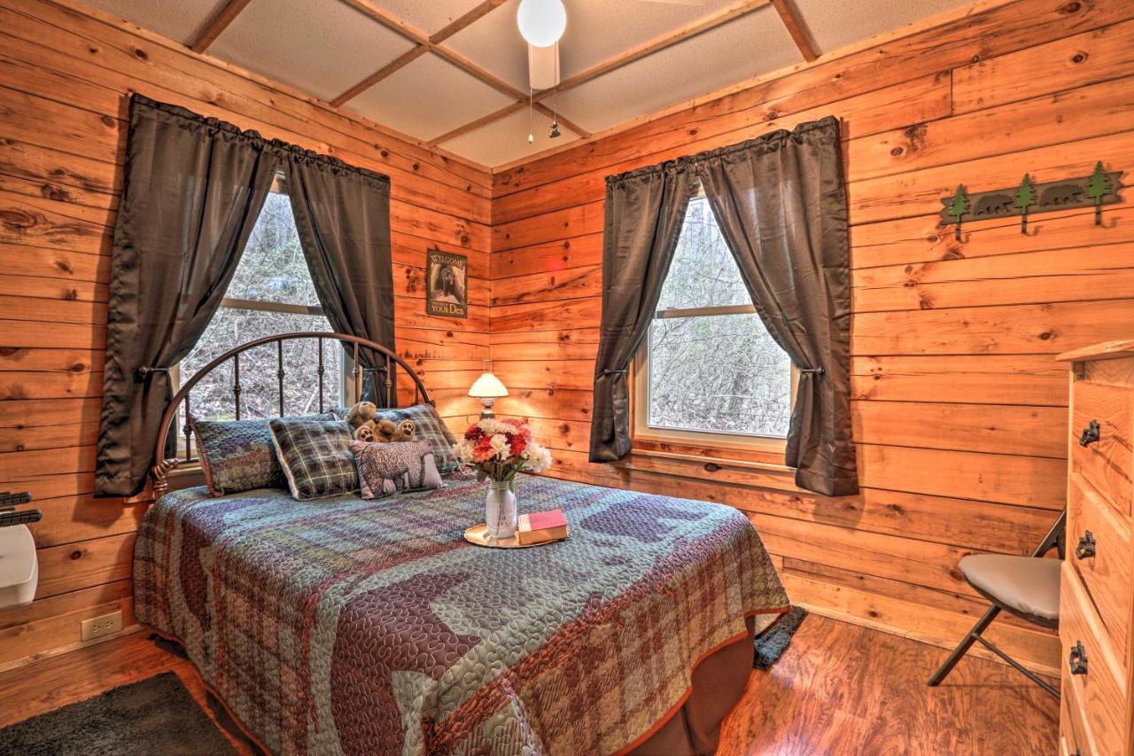 Smoky Mountain Cozy Cove Cabin Deck And Fire Pit! 코스비 외부 사진
