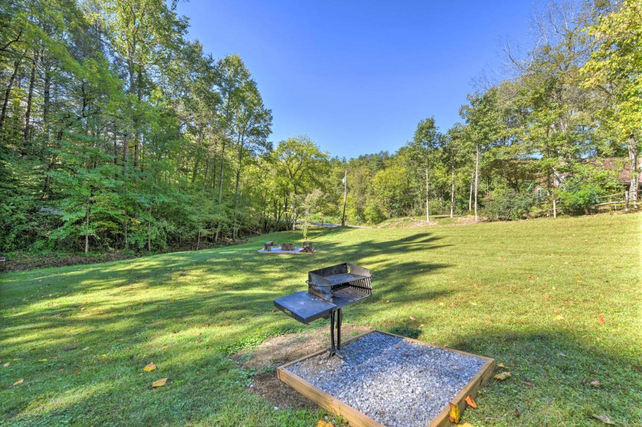 Smoky Mountain Cozy Cove Cabin Deck And Fire Pit! 코스비 외부 사진