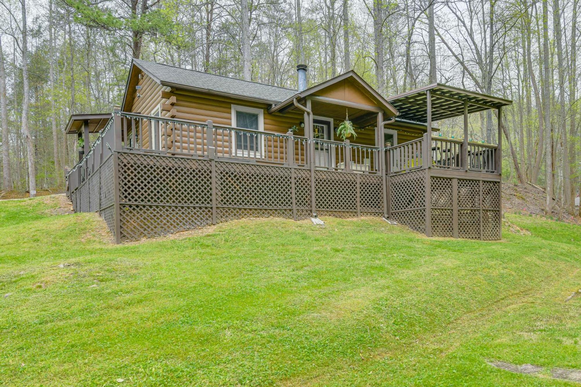 Smoky Mountain Cozy Cove Cabin Deck And Fire Pit! 코스비 외부 사진